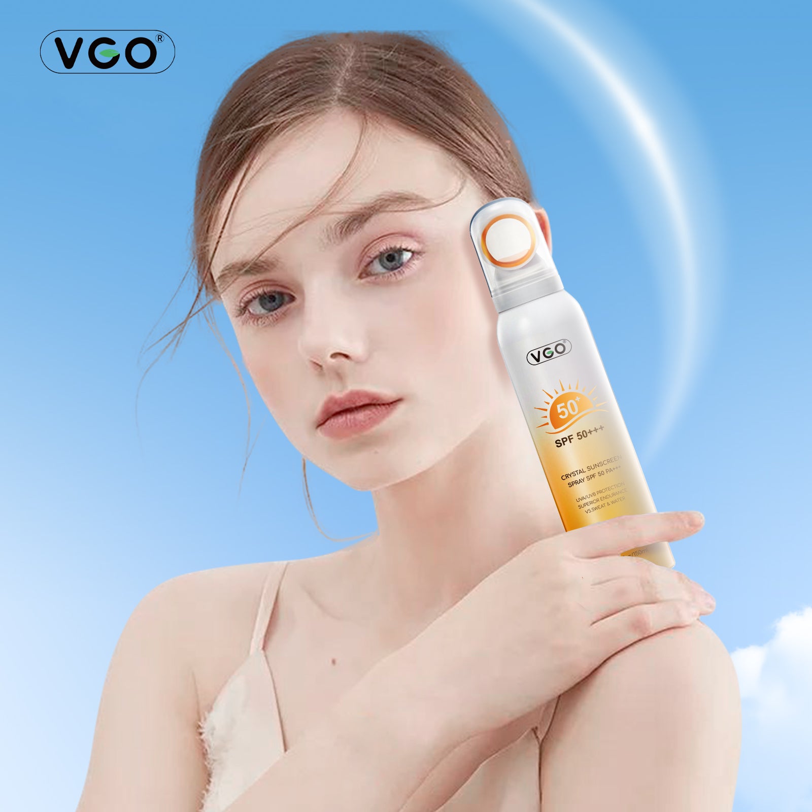Crystal Sunscreen Spray SPF 50 PA for convenient daily sun protection